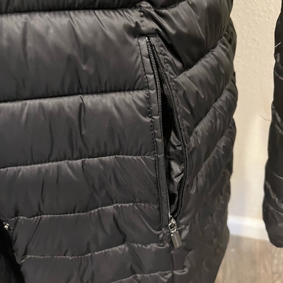 Laundry by Shelli Segal black puffer coat - Picture 3 of 6